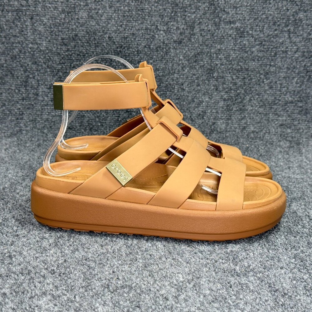 Crocs Brooklyn Luxe Gladiator Sandals Women's Size 10 Tan Platform Flip‎ Flops